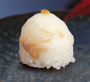 �q������f